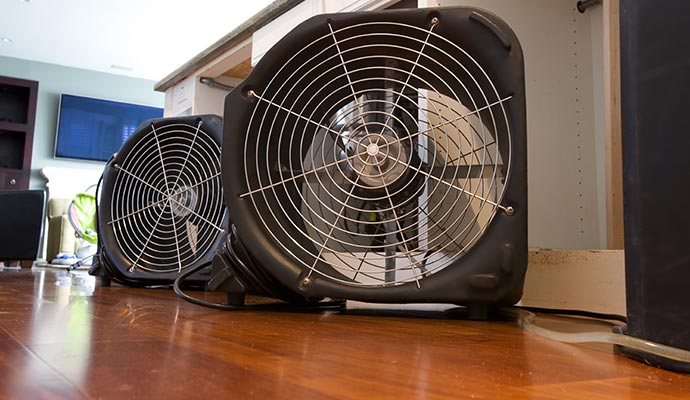 Drying fans for water damage restoration Drying fans for water damage restoration